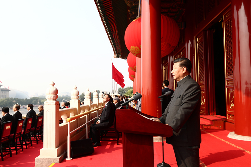 10月1日上午，慶祝中華人民共和國成立70周年大會(huì)在北京天安門廣場隆重舉行。中共中央總書記、國家主席、中央軍委主席習(xí)近平發(fā)表重要講話。